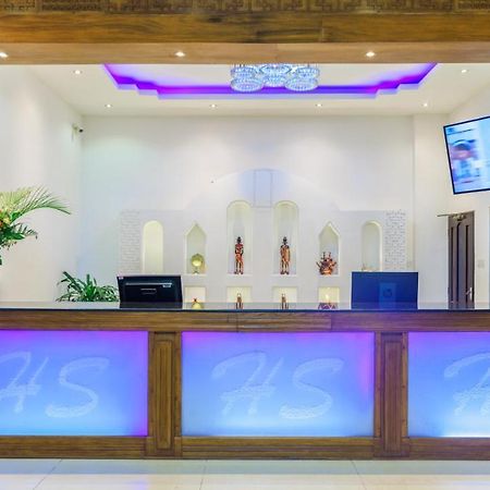 Hotel Sapphire Момбаса Экстерьер фото