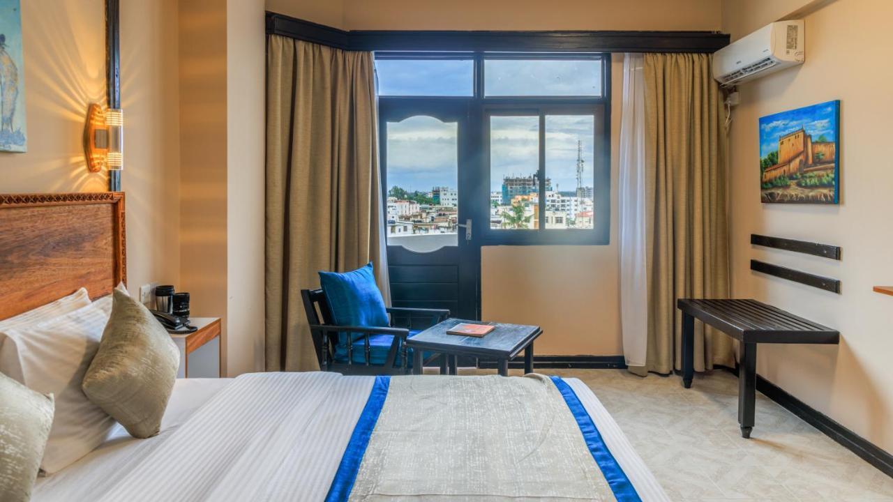 Hotel Sapphire Момбаса Экстерьер фото