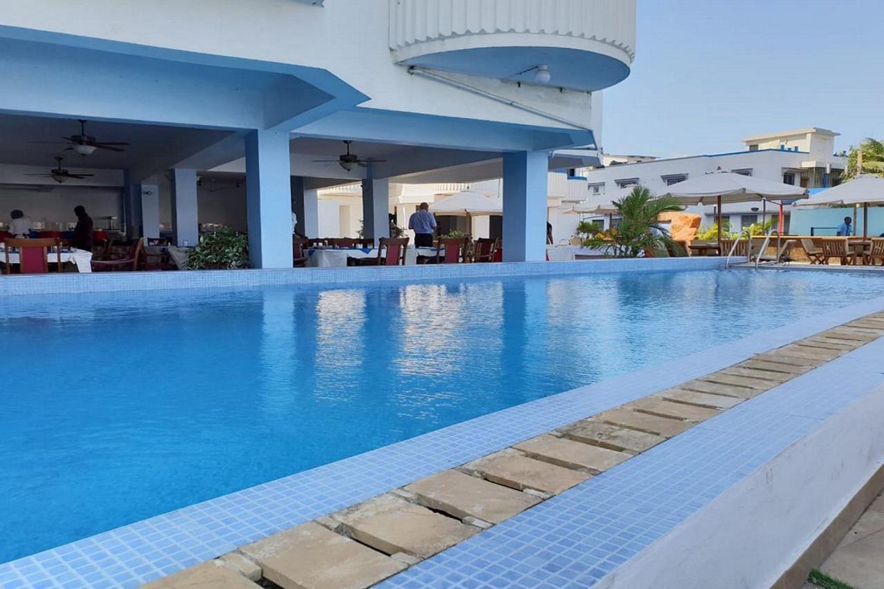 Hotel Sapphire Момбаса Экстерьер фото