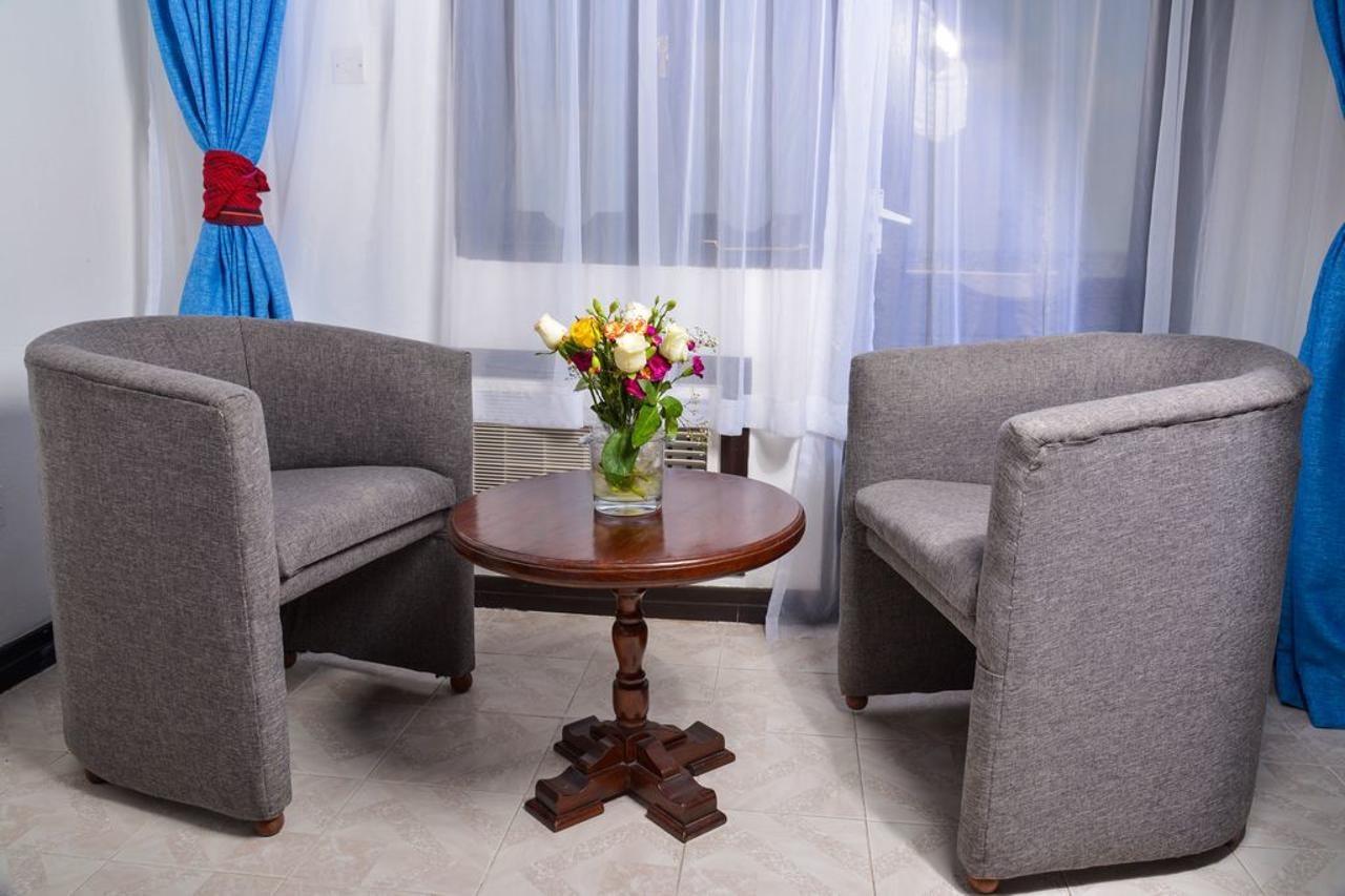 Hotel Sapphire Момбаса Экстерьер фото